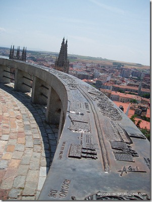 126-Burgos. Mirador subida al castillo - P7190326