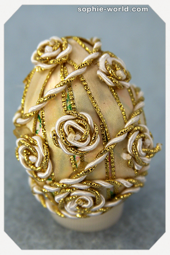 Alt eggs lace