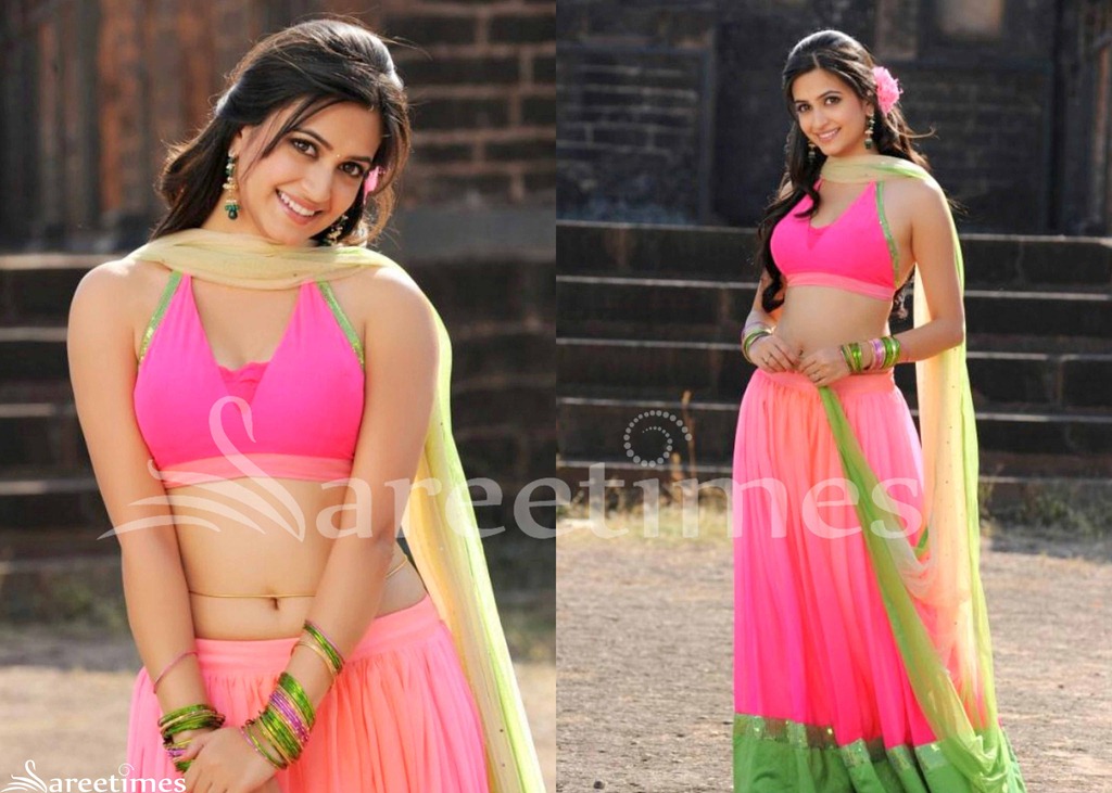 [Kriti_Kharbanda_Pink_Lehenga%255B4%255D.jpg]