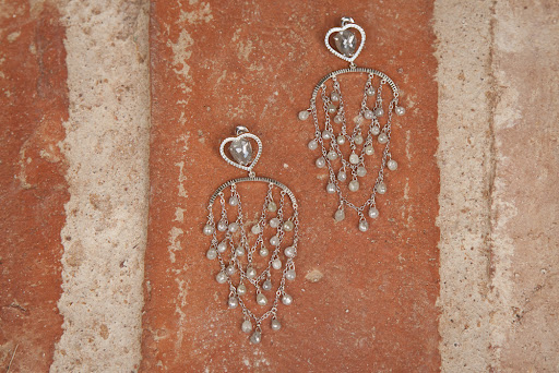 The final result was beautiful. The lightweight stunners packed a punch without hurting the bride's earlobes. And she's worn them a few times since! The final result was beautiful. The lightweight stunners packed a punch without hurting the bride's earlobes. And she's worn them a few times since!