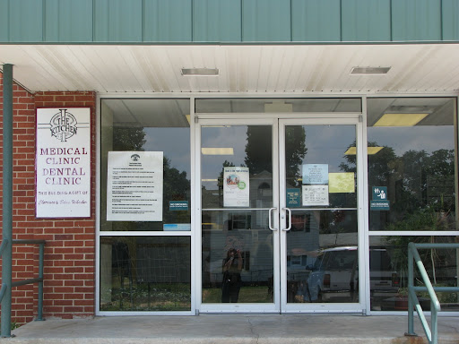 Clinic Hours
Monday - Thursday: 8am - 4:30pm
Friday: 8am - Noon
Clinic closed: Noon - 1pm for lunch
(Photo by: Brittni Bynum)