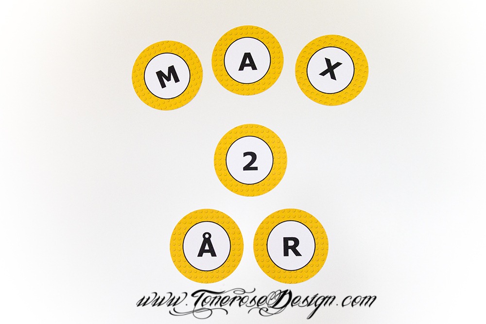 [IMG_0361%2520lego%2520bursdag%2520banner%255B5%255D.jpg]