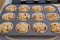 strawberry-oatmeal-muffins-4.jpg