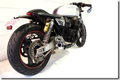 EB014-image3-900x600-YamahaXJR400-Ellaspede-Custom-Motorcycles-Honda-Suzuki-Ducati-Cafe-Racer