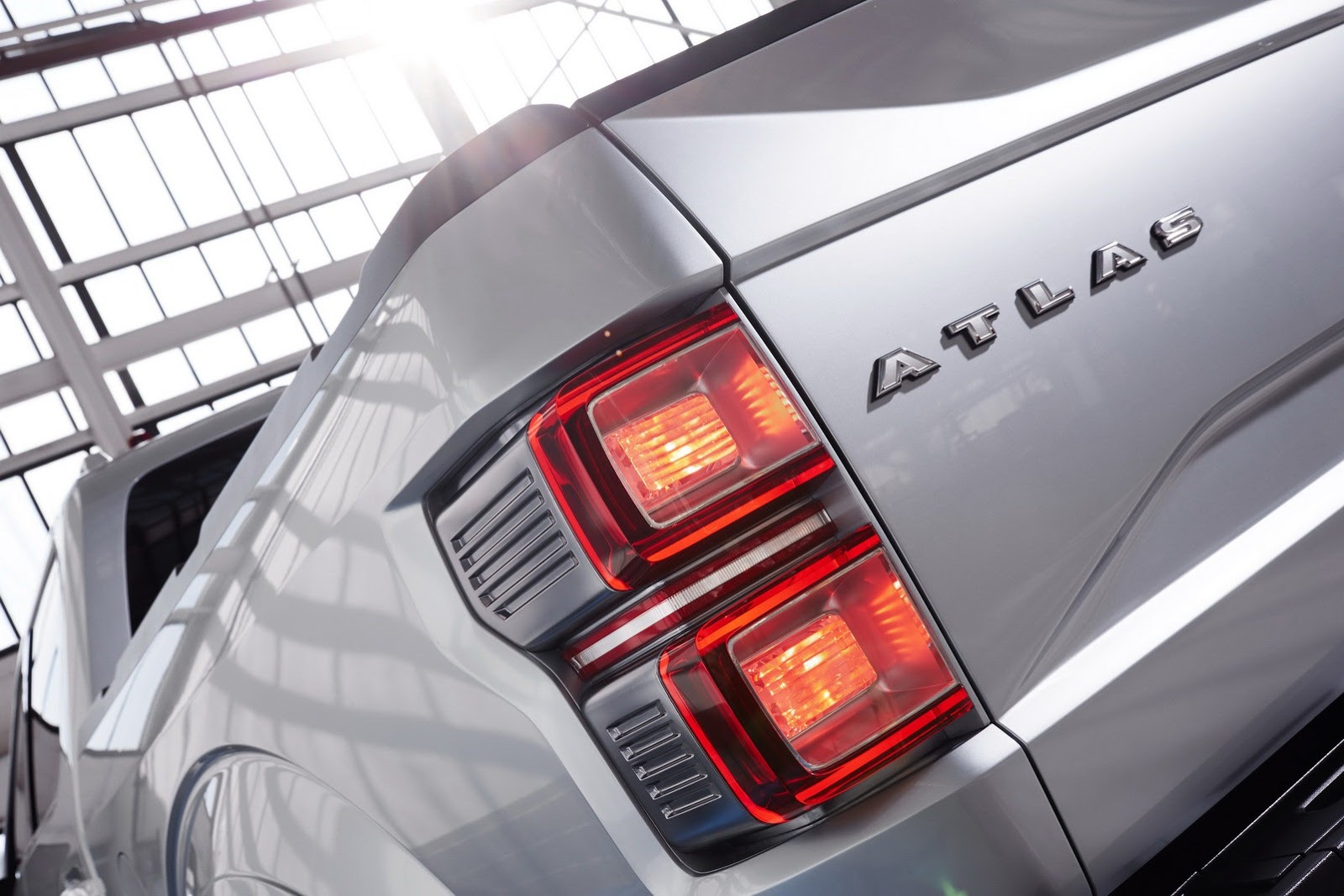 [Ford-Atlas-Pickup-Truck-Concept-36%255B2%255D.jpg]