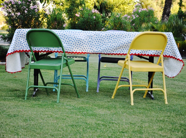 [oilcloth%2520tablecloth%2520025%255B3%255D.jpg]