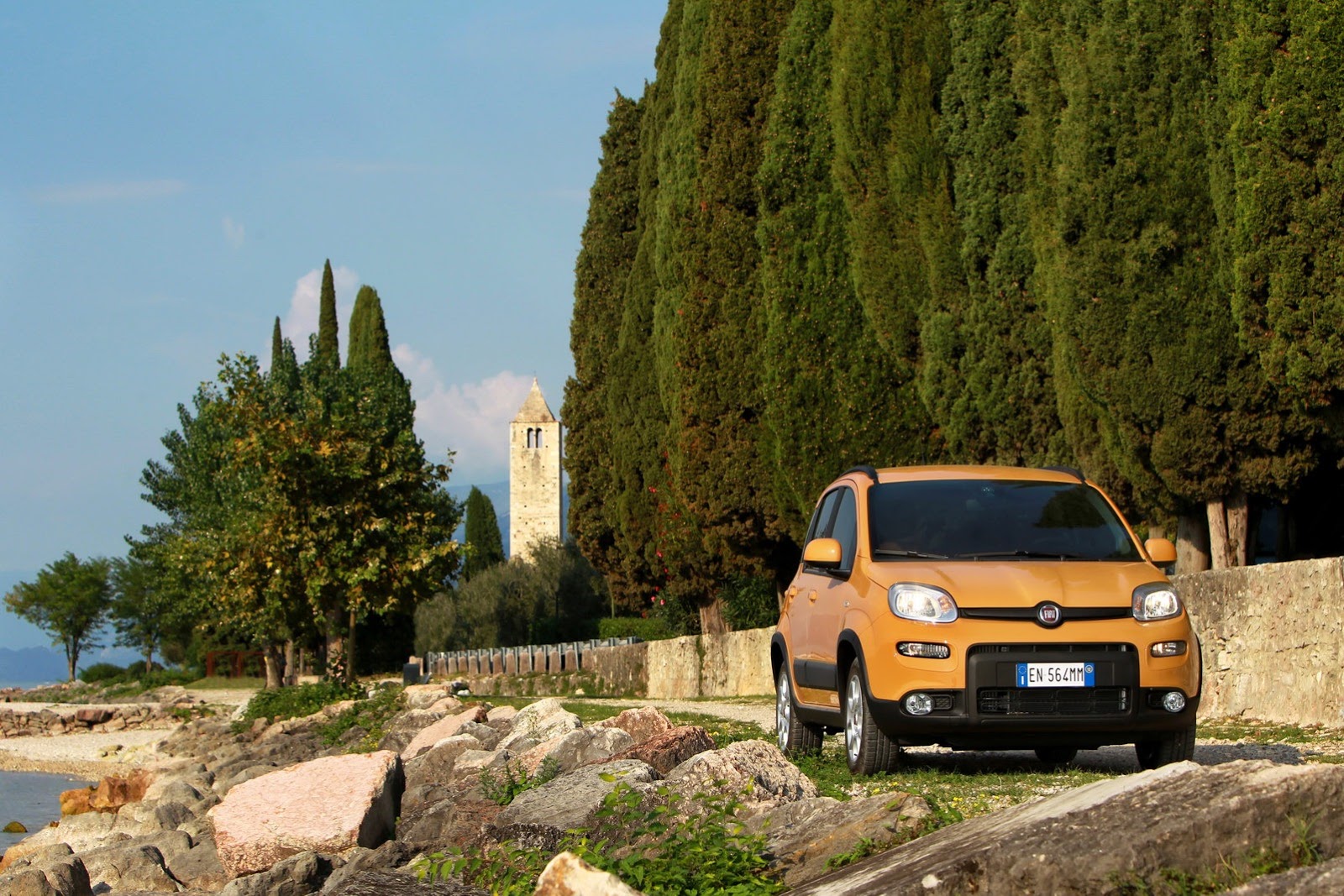 [2013-Fiat-Panda-Trekking-10%255B2%255D.jpg]