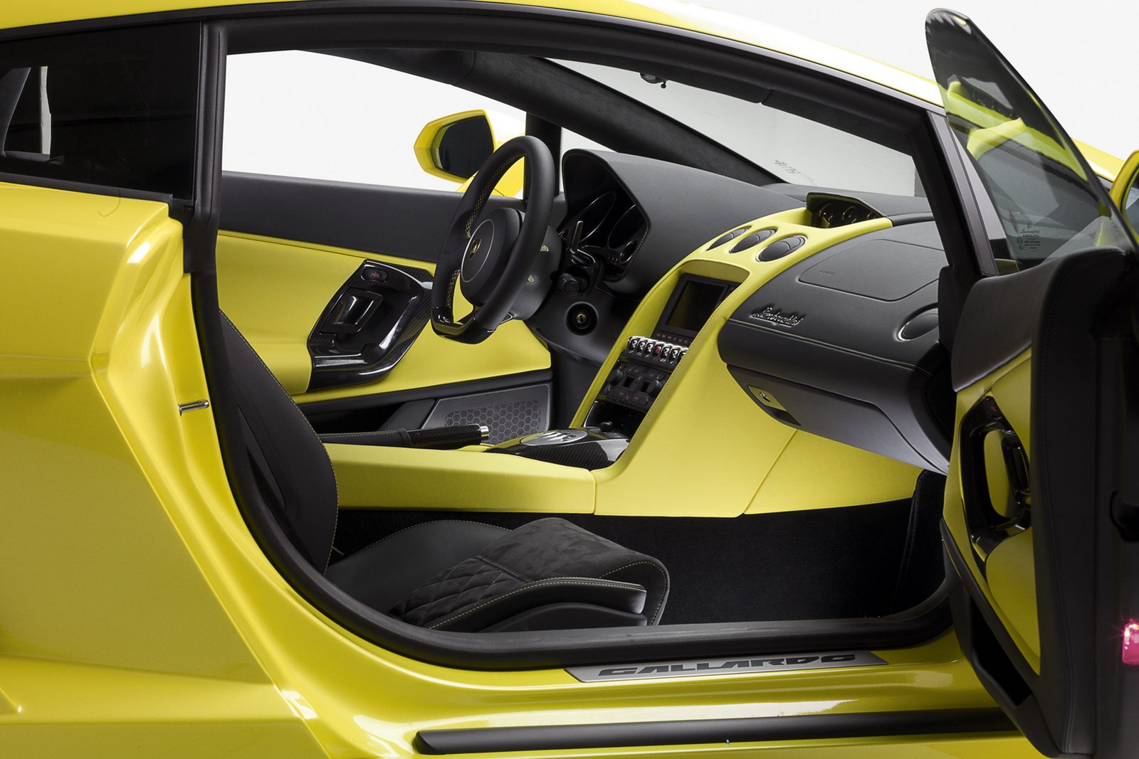 2013-Lamborghini-Gallardo-7[2].jpg
