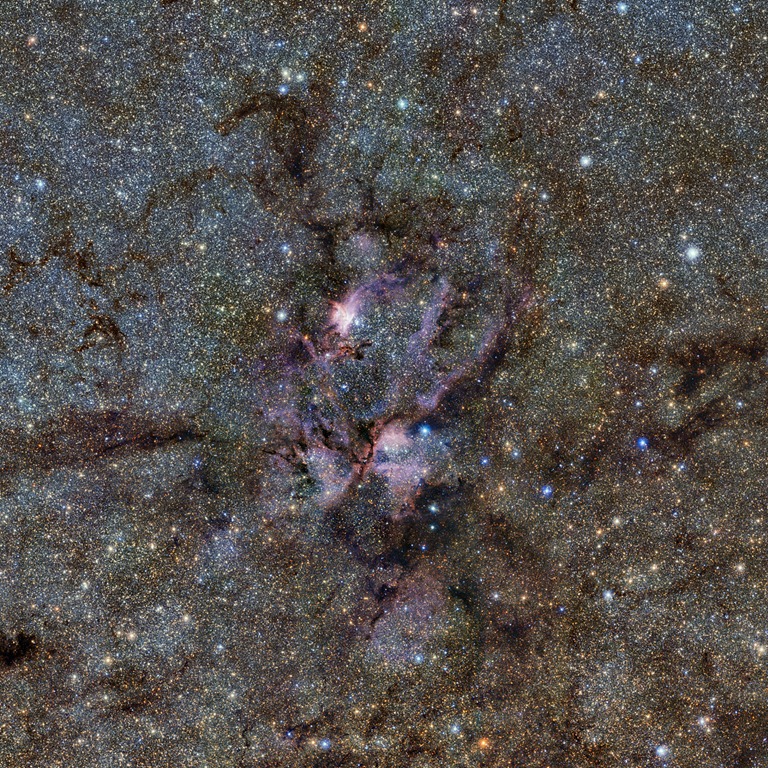 [nebulosa%2520NGC%25206357%255B4%255D.jpg]