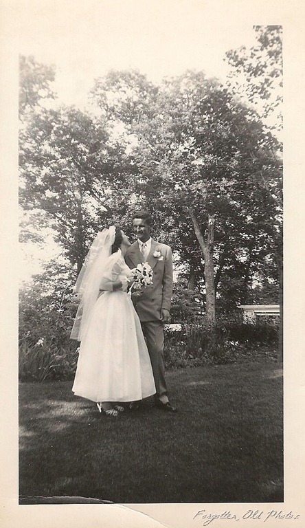 [Bride%2520and%2520Groom%2520June17%25201950%2520DL%2520Antiques%255B9%255D.jpg]