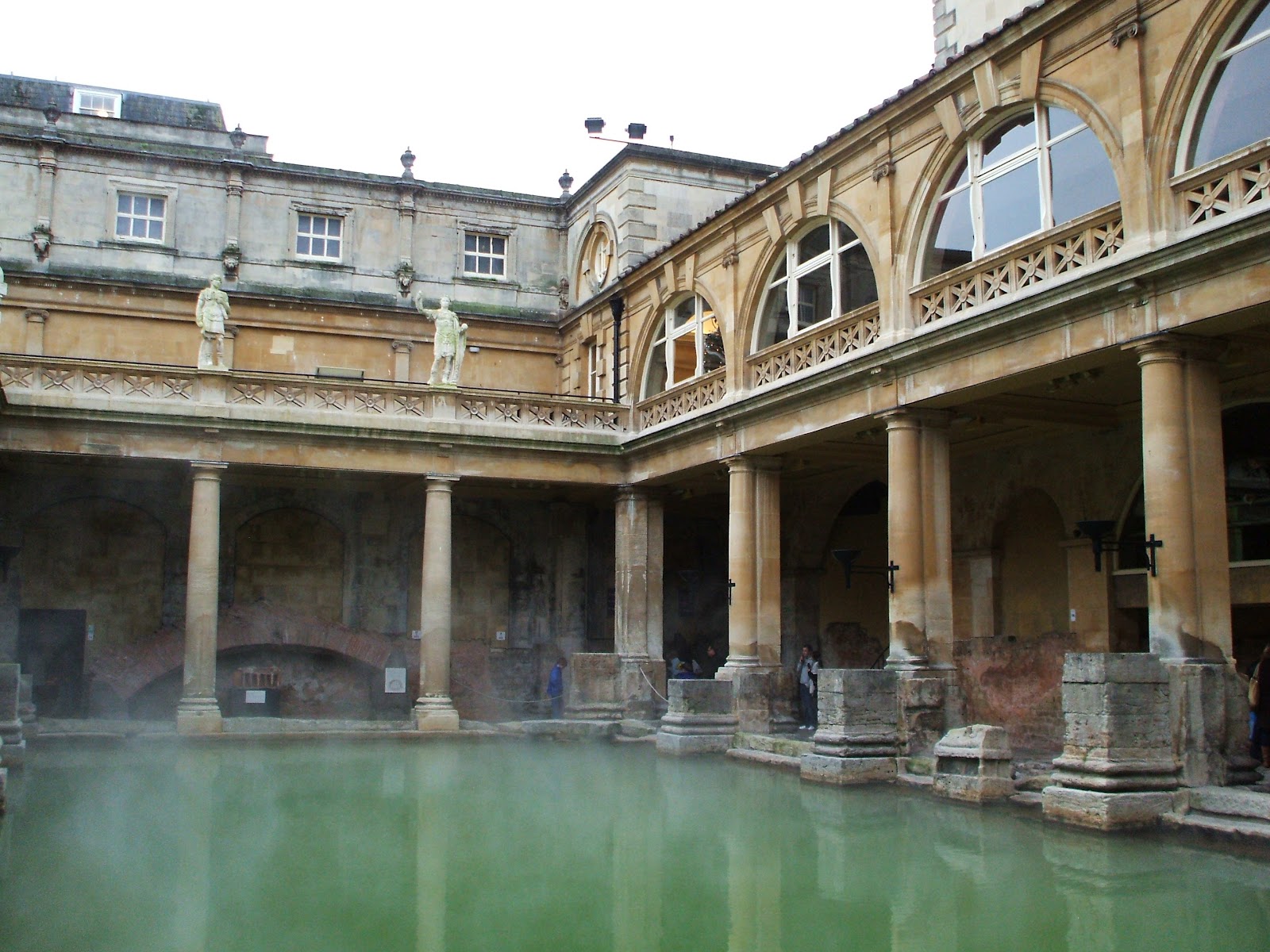 [The-Roman-Baths-at-Bath4.jpg]