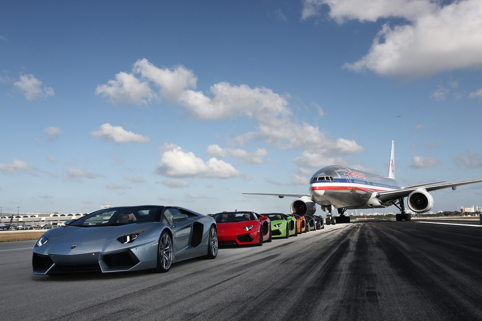 [Lamborghini-Aventador-Roadster-Miami-Launch-1%255B4%255D.jpg]