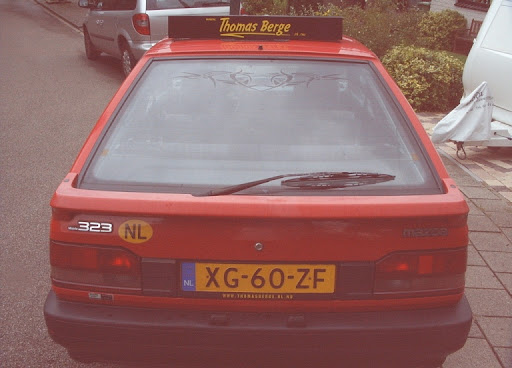 Foto Mazda 323 - 1.3 Ensign
