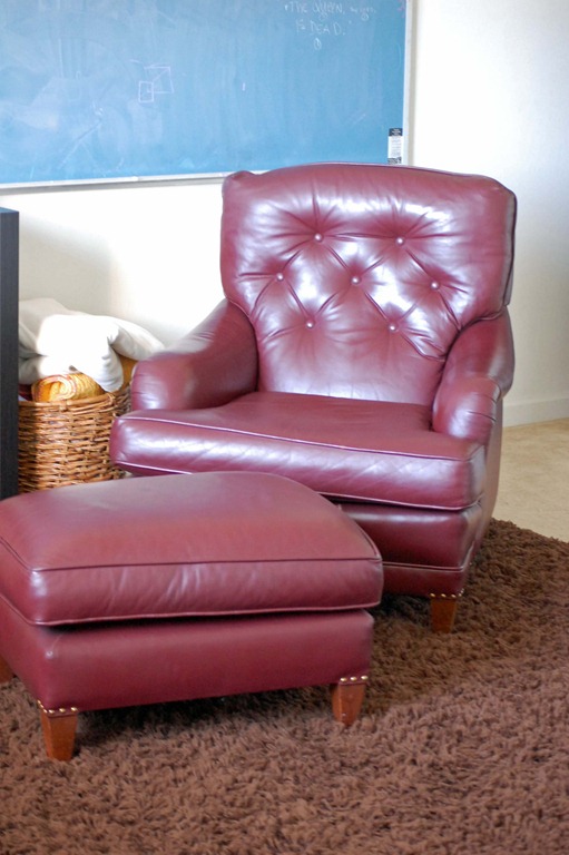 [leather%2520chair%255B3%255D.jpg]