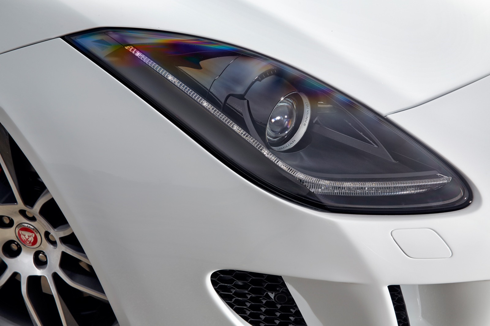 [New-Jaguar-F-Type-Coupe-59%255B2%255D.jpg]