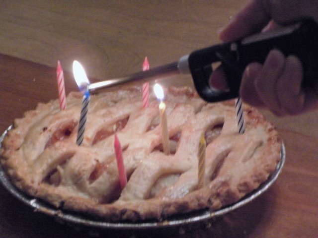 [Zacks%2520bday%252006%255B3%255D.jpg]