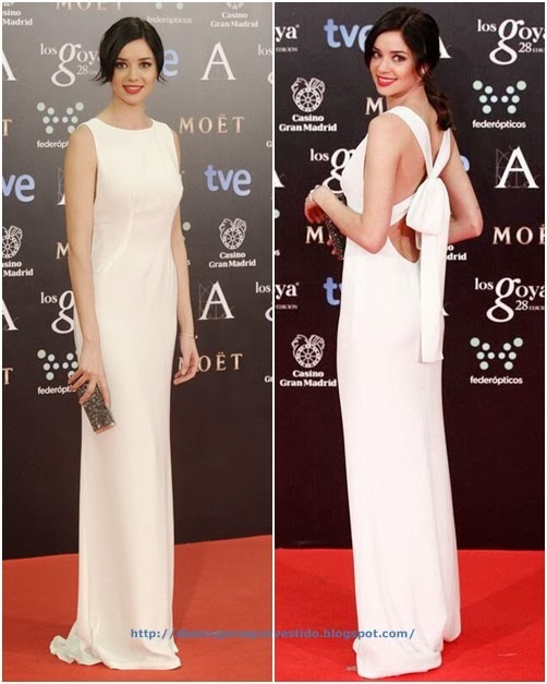 Dafne Fernández posando en la alfombra roja de los Premios Goya 2014c