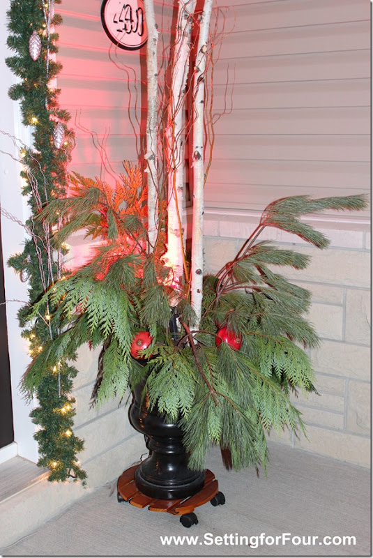 Christmas Entryway from Setting for Four #christmas #entryway #holiday #outdoor