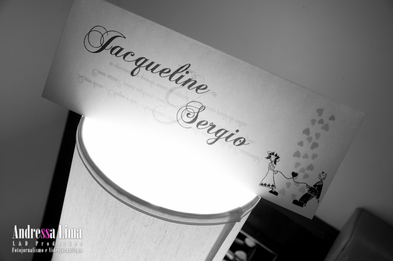 Fotos de Casamento Jacqueline e Sérgio. Foto numero 0003 do estudio L&D Producoes, do Rio de Janeiro, RJ. Andressa Lima e equipe fazem fotos de casamento (fotografias de casamentos), fotos de making-of (making of de noiva), fotos de eventos sociais, fotos de casal (ensaios fotograficos de e-session), videos de casamento (filmagem de casamentos), videos de making-of e videos de eventos sociais. Fotojornalismo e videojornalismo no Rio de Janeiro, RJ. sapo Sheraton Barra Making Of Jacqueline penteado Vestido de casamento Maquiagem Maquilagem fotos rio janeiro fotografias casal rj foto eventos noiva ensaio fotografico decoraçao galeria madrinha fotografo