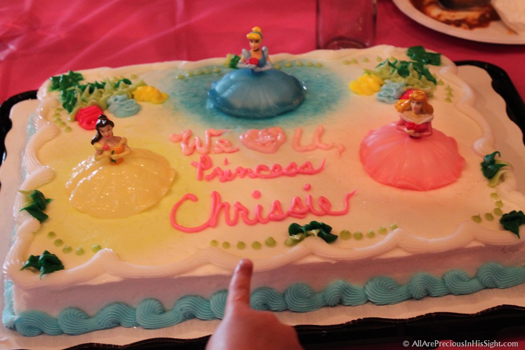 [Chrissie%2527s%2520princess%2520party%2520and%2520surgery%2520268%255B3%255D.jpg]