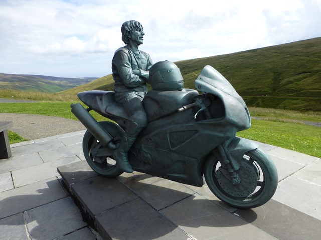 Isle of man TT памятник