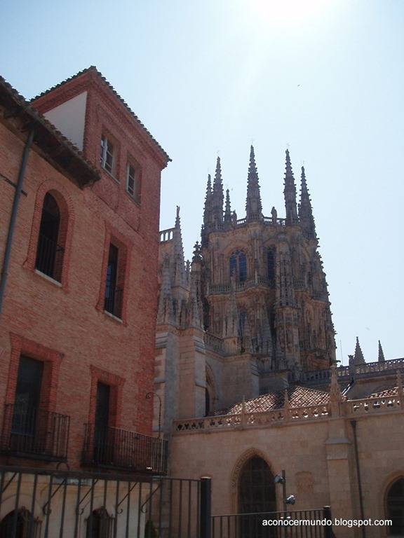 [097-Burgos.-Vita-de-la-Catedral-desd%255B2%255D.jpg]