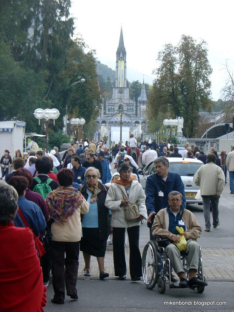 [20050929%2520Nice%2520to%2520Lourdes%2520%25285%2529%255B3%255D.jpg]