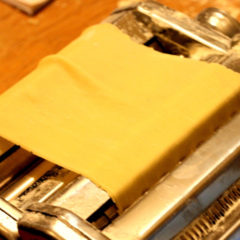 [manual-crank-pasta-machine-sheet-003%255B4%255D.jpg]