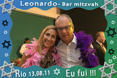 Fotos do evento Leonardo - 13.08.11. Foto numero 55 da Social Click Fotografia Digital, do Rio de Janeiro, RJ, que faz fotos divertidas, fotos malucas, fotos com fantasias, fotos na hora, fotografia maluca, fotografia divertida com molduras personalizadas. fotos divertidas malucas foto maluca animadas animado rj rio de janeiro divertida fantasia animada noivos fotografo casamento fotografa para debutantes
