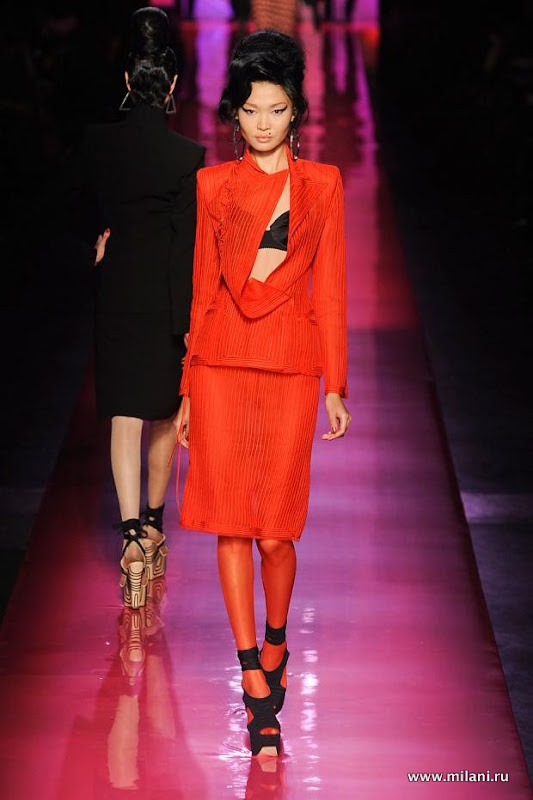 jean-paul-gaultier-haute-couture-spring-2012-pfw38.jpg