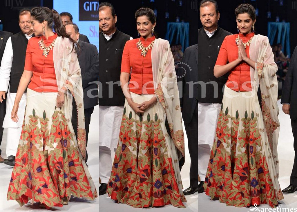 [Sonam_Kapoor_Anamika_Khanna_Lehenga%255B4%255D.jpg]