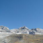 Zoom sur les Tres Sorores : de gauche � droite Cylindre du Marbor�, Mont Perdu et Soum de Ramond