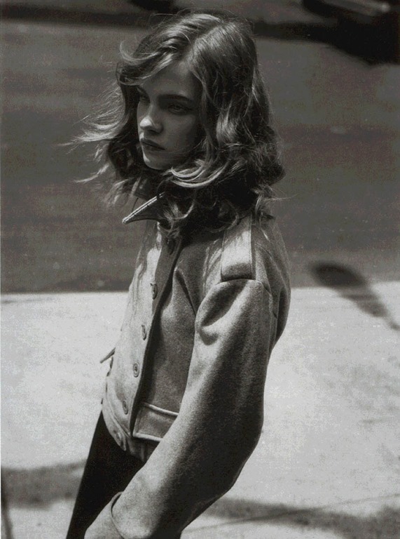 [elle-france-special-mode-2004-natalia-vodianova-Mademoiselle-aime-les-classiques%255B5%255D.jpg]