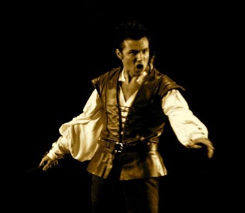 Sébastien Guèze as Gounod's Roméo for Florida Grand Opera