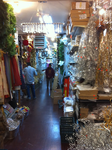 A very full shop.