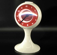 Orbit table clock