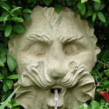 Wasserspeier Löwe-32x22cm-98€+Porto.jpg