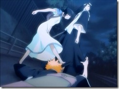 Bleach 17 Rukia Kicks Ichigo's Hand