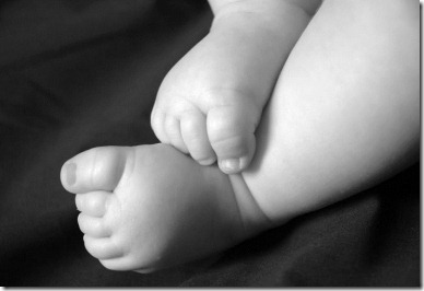 baby_feet