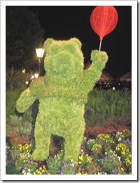 Florida vacation Epcot topiary Pooh