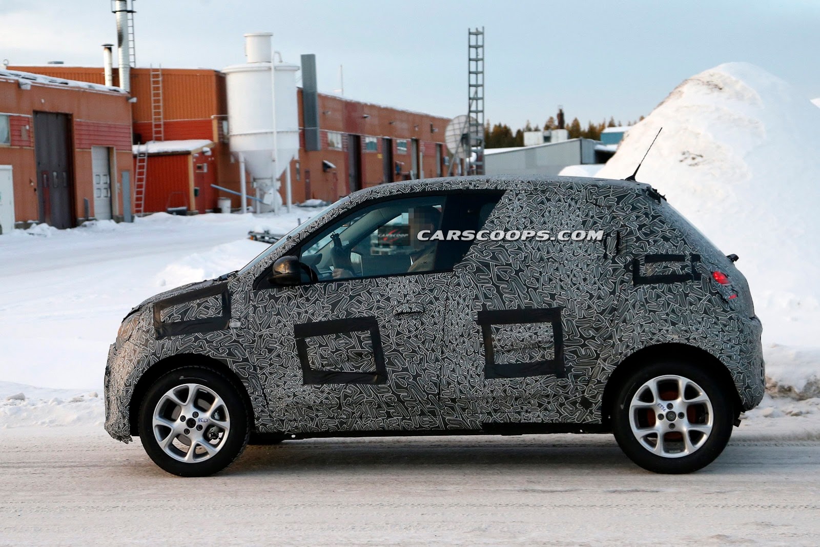 [2015-Renault-Twingo-5D-05%255B3%255D.jpg]