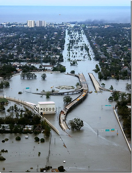 456px-KatrinaNewOrleansFlooded_edit2
