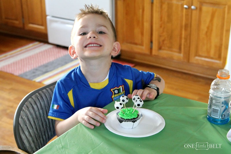 [preschooler-soccer-party7%255B4%255D.jpg]