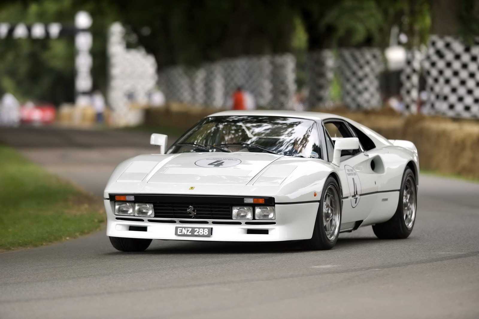 [Ferrari-288-GTO-55.jpg]