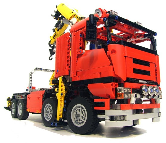 Legoism: Lego Technic 8258 Crane Truck Review: Drive, Tow, Lift, Tilt,  Repeat