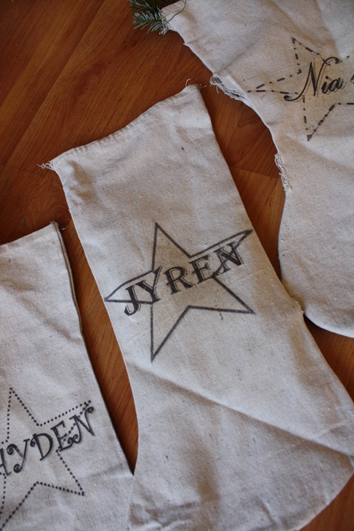 [Drop%2520cloth%2520Stockings%255B3%255D.jpg]