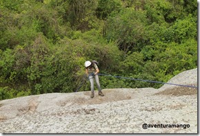 Camila no Rapel na Pedra da Gameleira