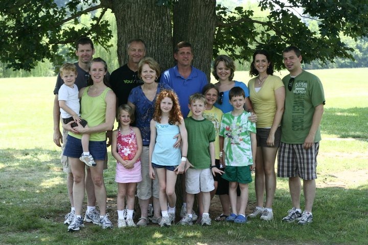 [family%2520reunion%2520photo%255B2%255D.jpg]