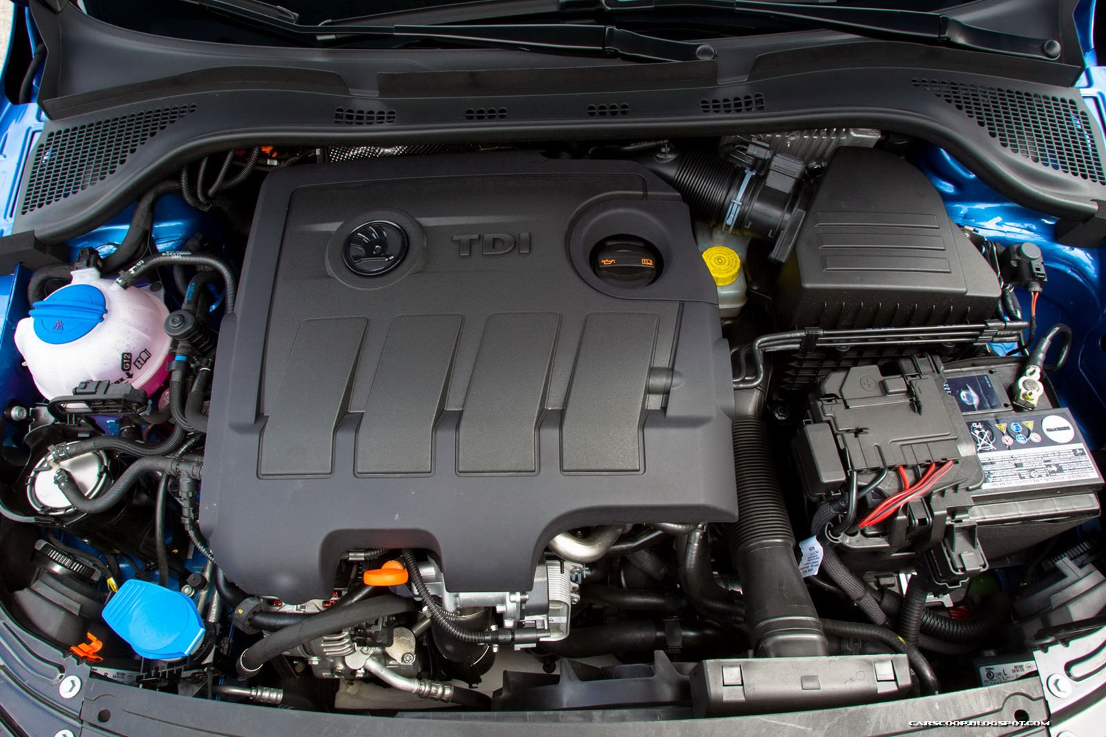 [2013-Skoda-Rapid-22%255B2%255D.jpg]