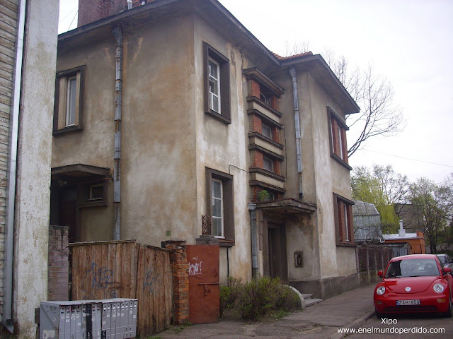 casas-viejas-kaunas.JPG